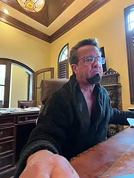 Snapshot of sluttydylan chatting on 26, 5, 2026 sluttydylan online show from 26, 5, 2026