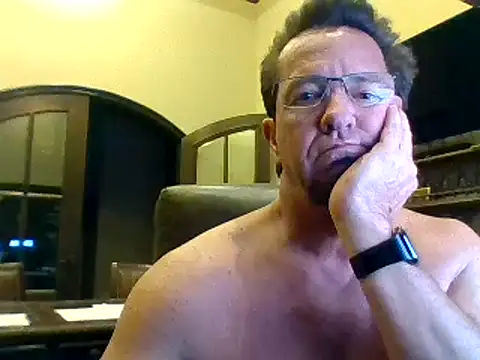 sluttydylan online show from 6, 12, 2024