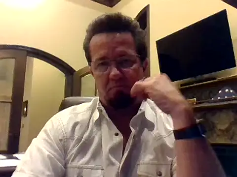 sluttydylan online show from 10, 2, 2025