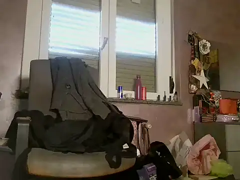 Snapshot of LadyVenere chatting on 24, 4, 2026 LadyVenere online show from 24, 4, 2026