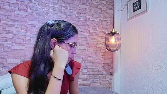 nextdoor fantasy1 online show from 31, 3, 2026