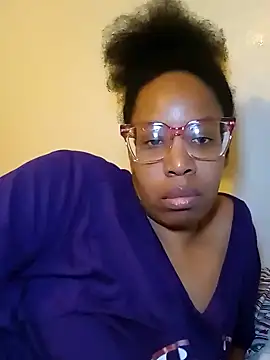 Snapshot of madamsensuale chatting on 13, 2, 2025 madamsensuale online show from 13, 2, 2025