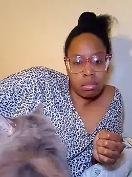 Snapshot of madamsensuale chatting on 26, 1, 2025 madamsensuale online show from 26, 1, 2025