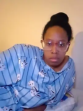 Snapshot of madamsensuale chatting on 30, 1, 2025 madamsensuale online show from 30, 1, 2025