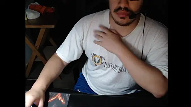 thealfawolf01 online show from 2, 1, 2025