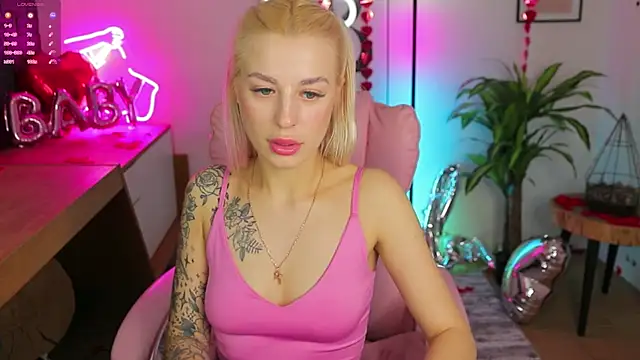 Crystal Barbie online show from 28, 2, 2025