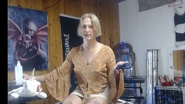 Snapshot of JamieBottoms chatting on 13, 3, 2026 JamieBottoms online show from 13, 3, 2026