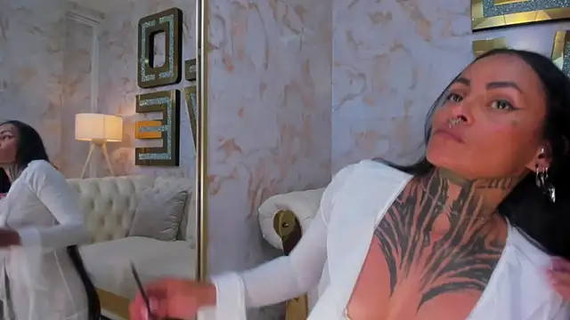 Snapshot of hanna_slut_ chatting on 23, 10, 2025 hanna slut online show from 23, 10, 2025