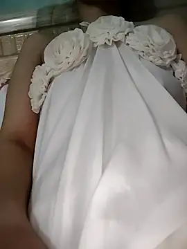 Sofia xx2 online show from 24, 11, 2025