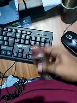 Snapshot of rajesh31tamil chatting on 4, 1, 2025 rajesh31tamil online show from 4, 1, 2025
