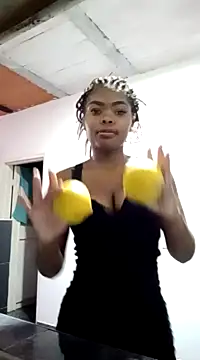 AdelynYasmin online show from 13, 3, 2025