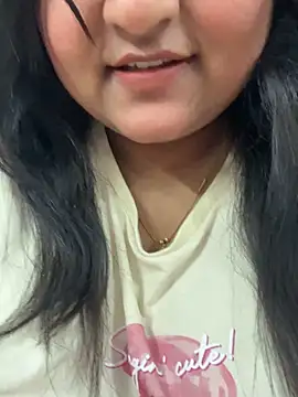 Snapshot of smile_pretty chatting on 6, 2, 2026 smile pretty online show from 6, 2, 2026