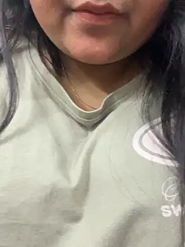 Snapshot of smile_pretty chatting on 12, 2, 2026 smile pretty online show from 12, 2, 2026