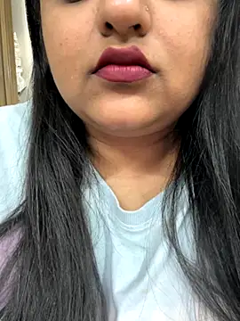 smile pretty online show from 11, 10, 2025