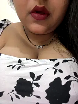 smile pretty online show from 16, 10, 2025