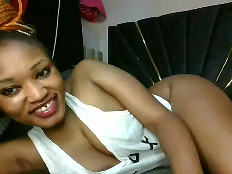 Snapshot of cutenipples chatting on 13, 5, 2026 cutenipples online show from 13, 5, 2026