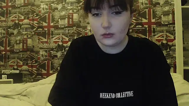 Lynylou online show from 10, 2, 2026