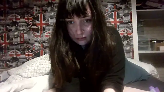 Snapshot of Lynylou chatting on 28, 10, 2025 Lynylou online show from 28, 10, 2025