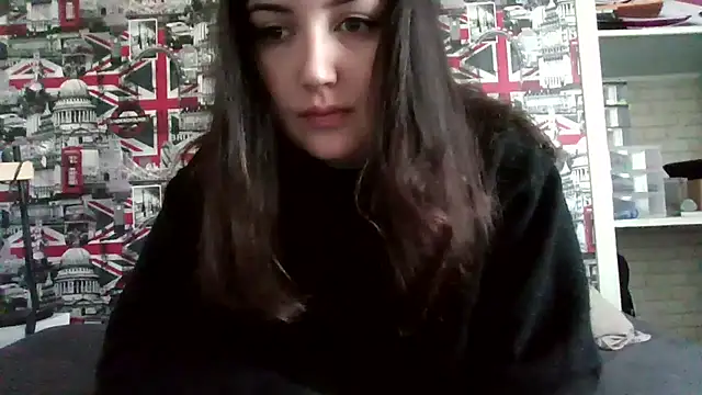 Snapshot of Lynylou chatting on 10, 10, 2025 Lynylou online show from 10, 10, 2025