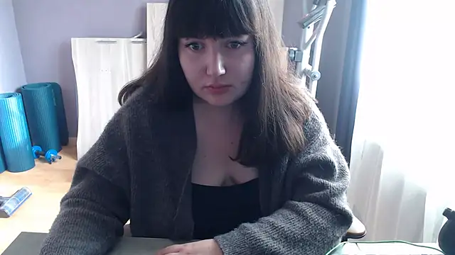 Lynylou online show from 10, 9, 2025