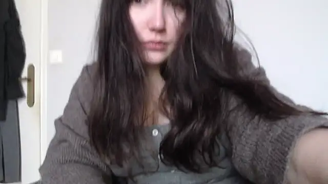 Lynylou online show from 11, 3, 2026