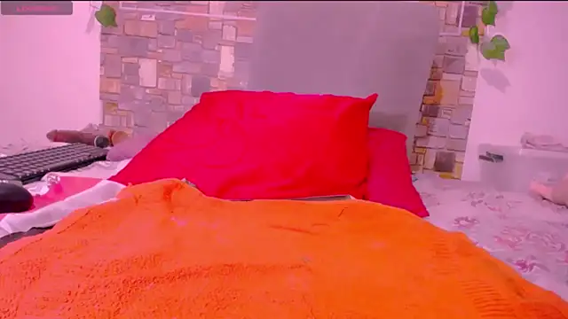 CrazyRousex online show from 23, 4, 2026