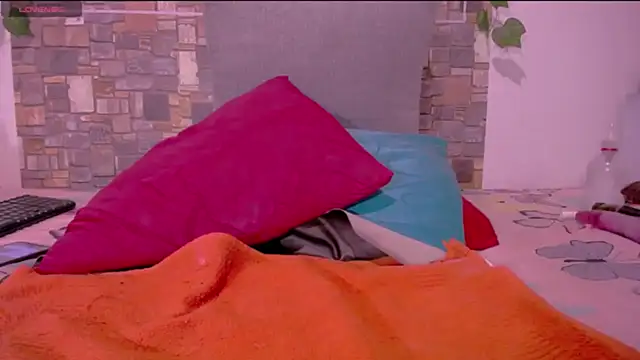 CrazyRousex online show from 8, 3, 2026