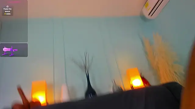 Elizabeth VonSweet online show from 6, 3, 2025
