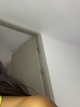 Snapshot of paula__cruzz chatting on 27, 6, 2026 paula cruzz online show from 27, 6, 2026
