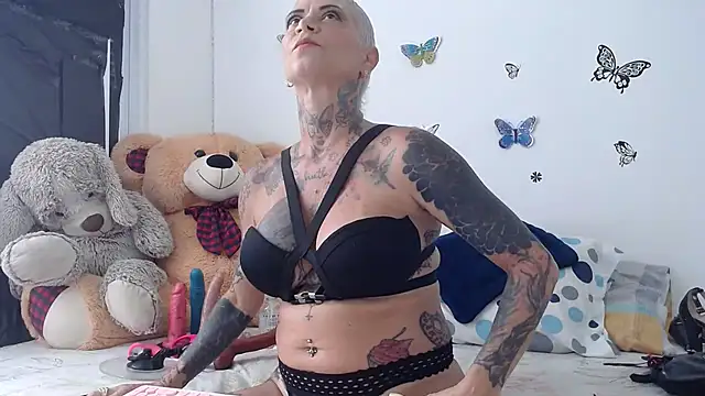 Snapshot of rati_airdinjb chatting on 5, 2, 2025 rati airdinjb online show from 5, 2, 2025