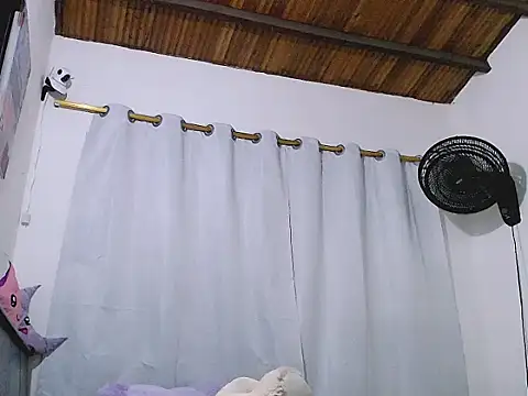 Snapshot of tifany19_ chatting on 21, 11, 2025 tifany19 online show from 21, 11, 2025