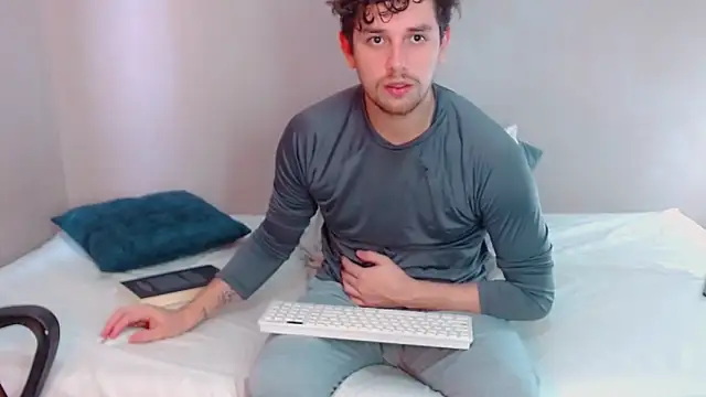 Snapshot of Elio555 chatting on 25, 1, 2025 Elio555 online show from 25, 1, 2025