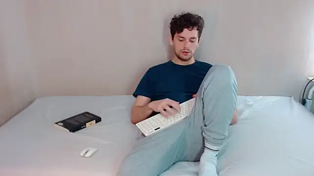 Snapshot of Elio555 chatting on 21, 3, 2025 Elio555 online show from 21, 3, 2025