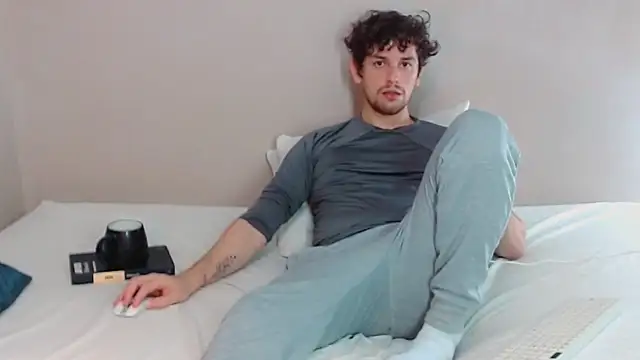 Snapshot of Elio555 chatting on 23, 2, 2025 Elio555 online show from 23, 2, 2025