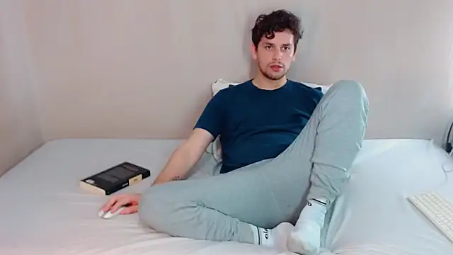 Snapshot of Elio555 chatting on 21, 3, 2025 Elio555 online show from 21, 3, 2025