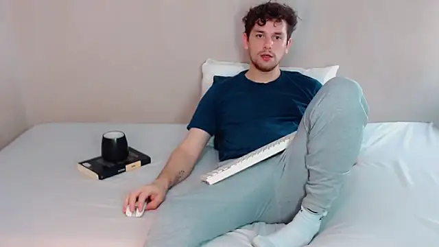 Snapshot of Elio555 chatting on 21, 3, 2025 Elio555 online show from 21, 3, 2025