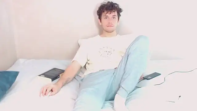 Snapshot of Elio555 chatting on 9, 2, 2025 Elio555 online show from 9, 2, 2025
