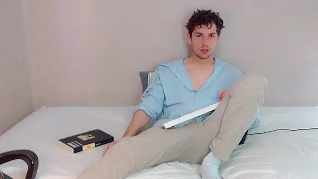 Snapshot of Elio555 chatting on 12, 1, 2025 Elio555 online show from 12, 1, 2025