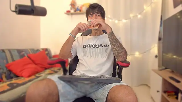 justin stark7 online show from 12, 2, 2026