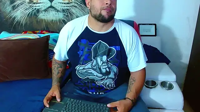 Snapshot of Michaell_Myerss_ chatting on 10, 11, 2025 Michaell Myerss online show from 10, 11, 2025