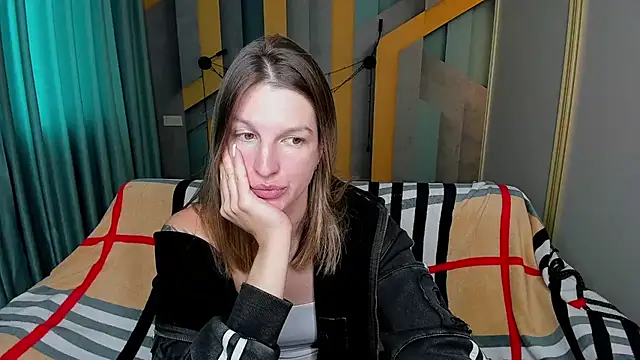 EmilyWalkeri online show from 11, 11, 2025