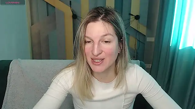 EmilyWalkeri online show from 19, 2, 2026