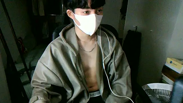 Snapshot of max5388 chatting on 4, 5, 2026 max5388 online show from 4, 5, 2026