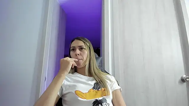 Cristel Boom online show from 6, 11, 2025