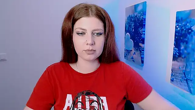 Snapshot of Lizzy_Love chatting on 12, 11, 2025 Lizzy Love online show from 12, 11, 2025