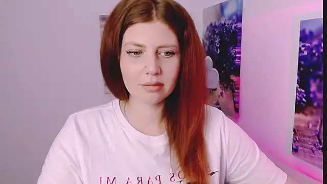 Snapshot of Lizzy_Love chatting on 28, 11, 2025 Lizzy Love online show from 28, 11, 2025