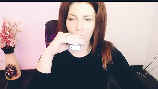 Snapshot of Lizzy_Love chatting on 10, 9, 2025 Lizzy Love online show from 10, 9, 2025