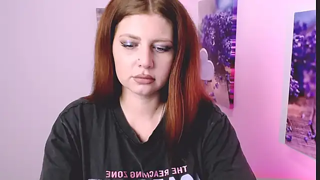 Snapshot of Lizzy_Love chatting on 3, 12, 2025 Lizzy Love online show from 3, 12, 2025