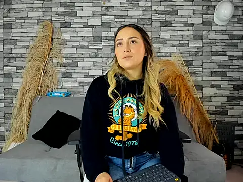 cindy love2 online show from 9, 10, 2025