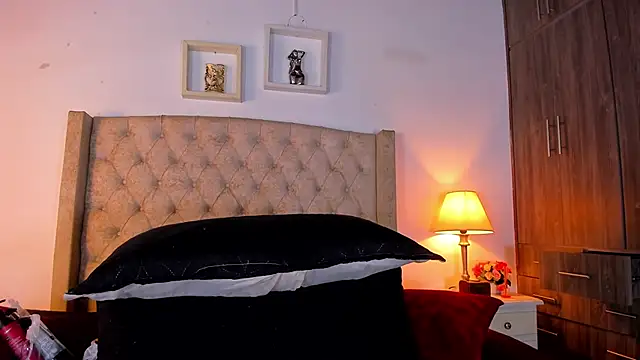 allisson m online show from 10, 4, 2026